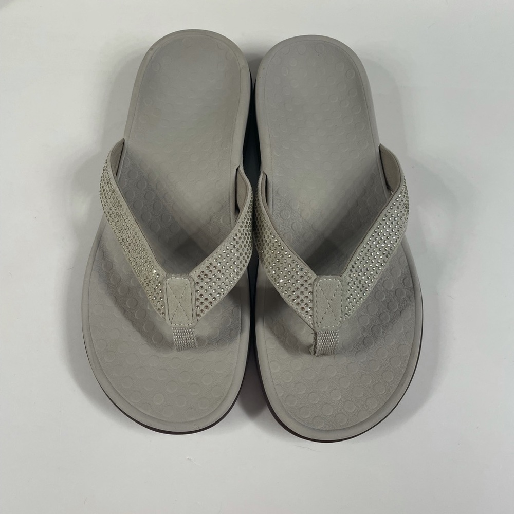 Vionic flip flop sandals
